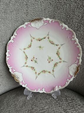 Source Unknown Pink and White Floral Porcelain Decorative Plate
